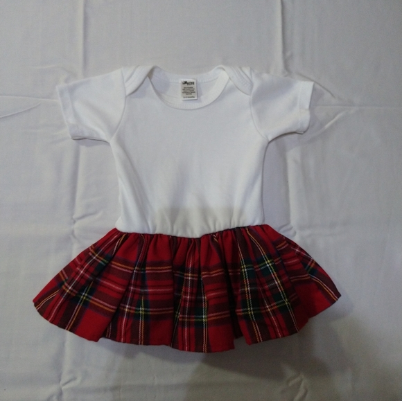 Size 0-3 Artan tots baby girls plaid tartan onesie like new - Picture 3 of 17